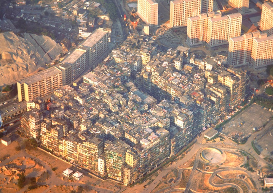 File:Kowloon-walled-city-overview.jpg