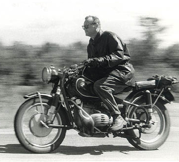 File:C-wright-mills.jpg