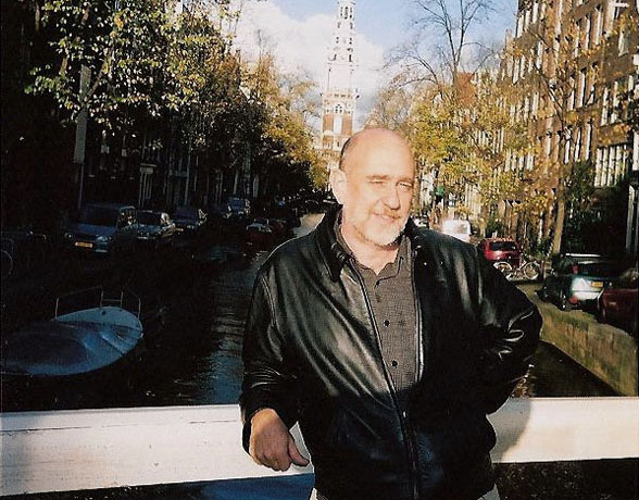 File:Chris-gray.jpg